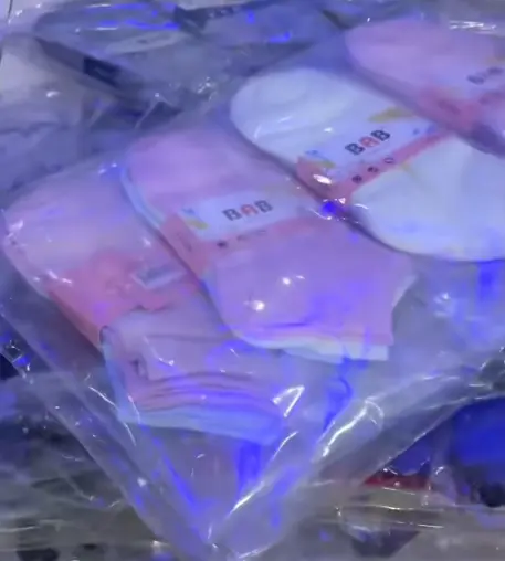 ခြေအိပ် အစုံ